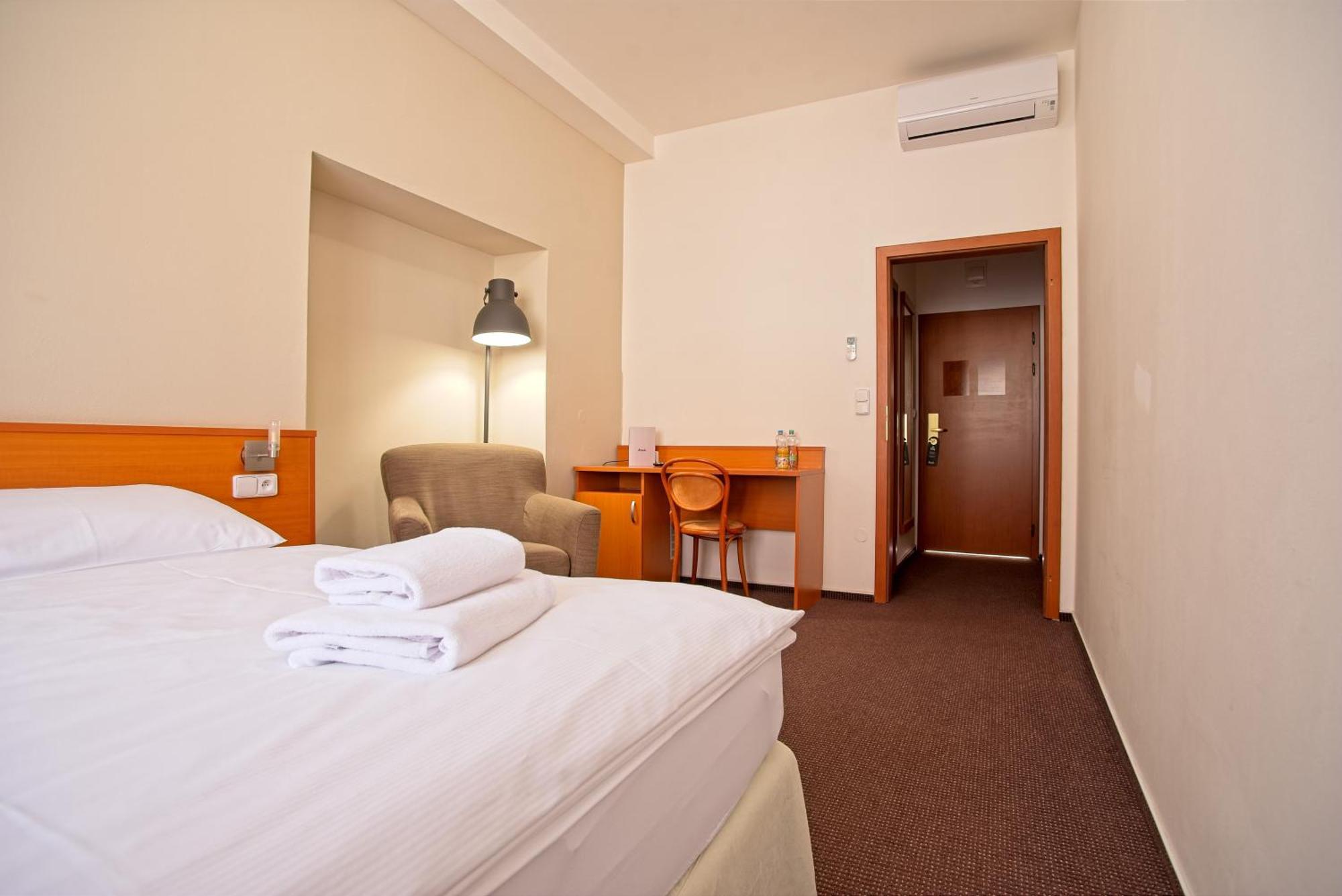 Wine Wellness Hotel Amande Hustopeče Εξωτερικό φωτογραφία