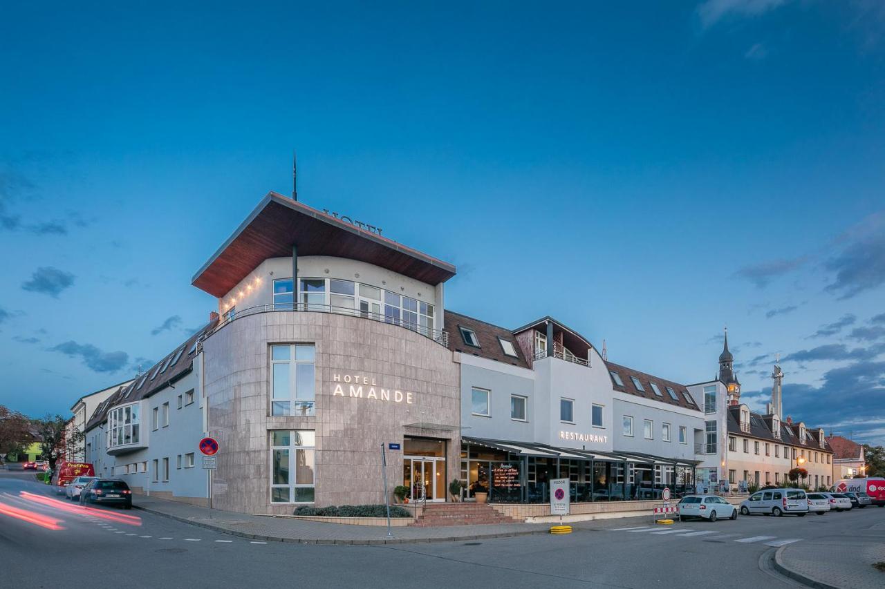 Wine Wellness Hotel Amande Hustopeče Εξωτερικό φωτογραφία